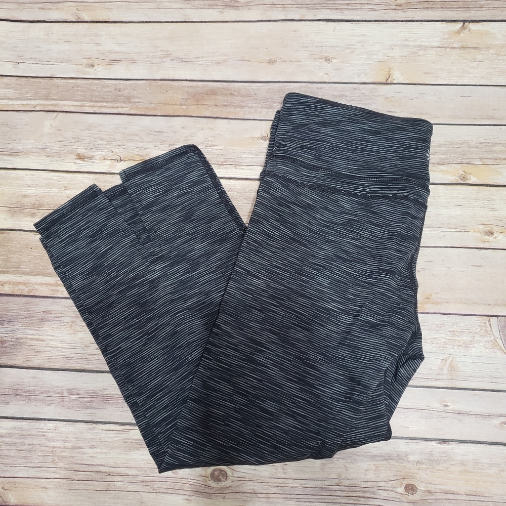 Athleta Energy Power Up Capris